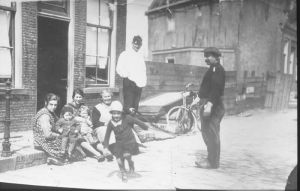 1923
Fam. de Vos en Van Doorn, Oosterhaven
