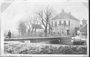 1915
Kwikkels draaibrug. Gebouwd in 1914 door Sjouke van der Zee, smid aan de Nieuwstraat 65 
